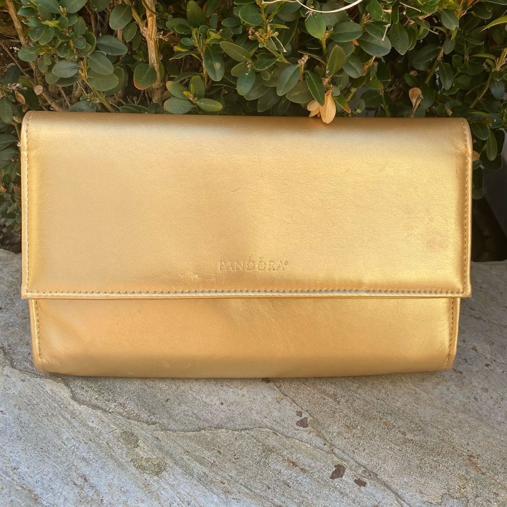 Pandora Shine Clutch Bag Gold Purse w/Crossbody/Shoulder Pearl Strap. NWOT!